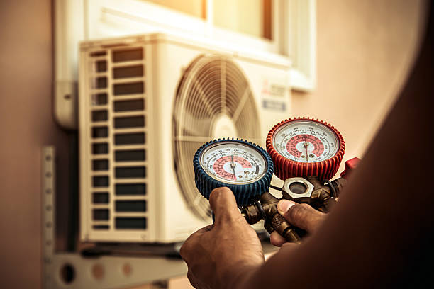 Professional Ac Installation technician working in Stockertown, PA